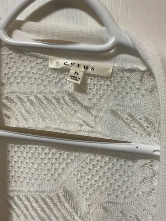 Cyrus Cream Open-Front Textured Knit Cardigan - Picture 2 of 2